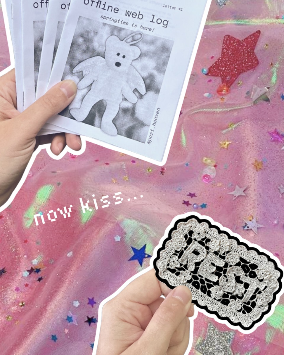 dispatches AND a sticker ٩(ˊᗜˋ*)و ♡